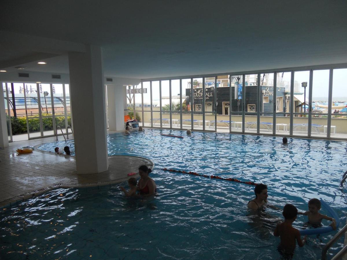 Hotel Negresco Cattolica Eksteriør billede