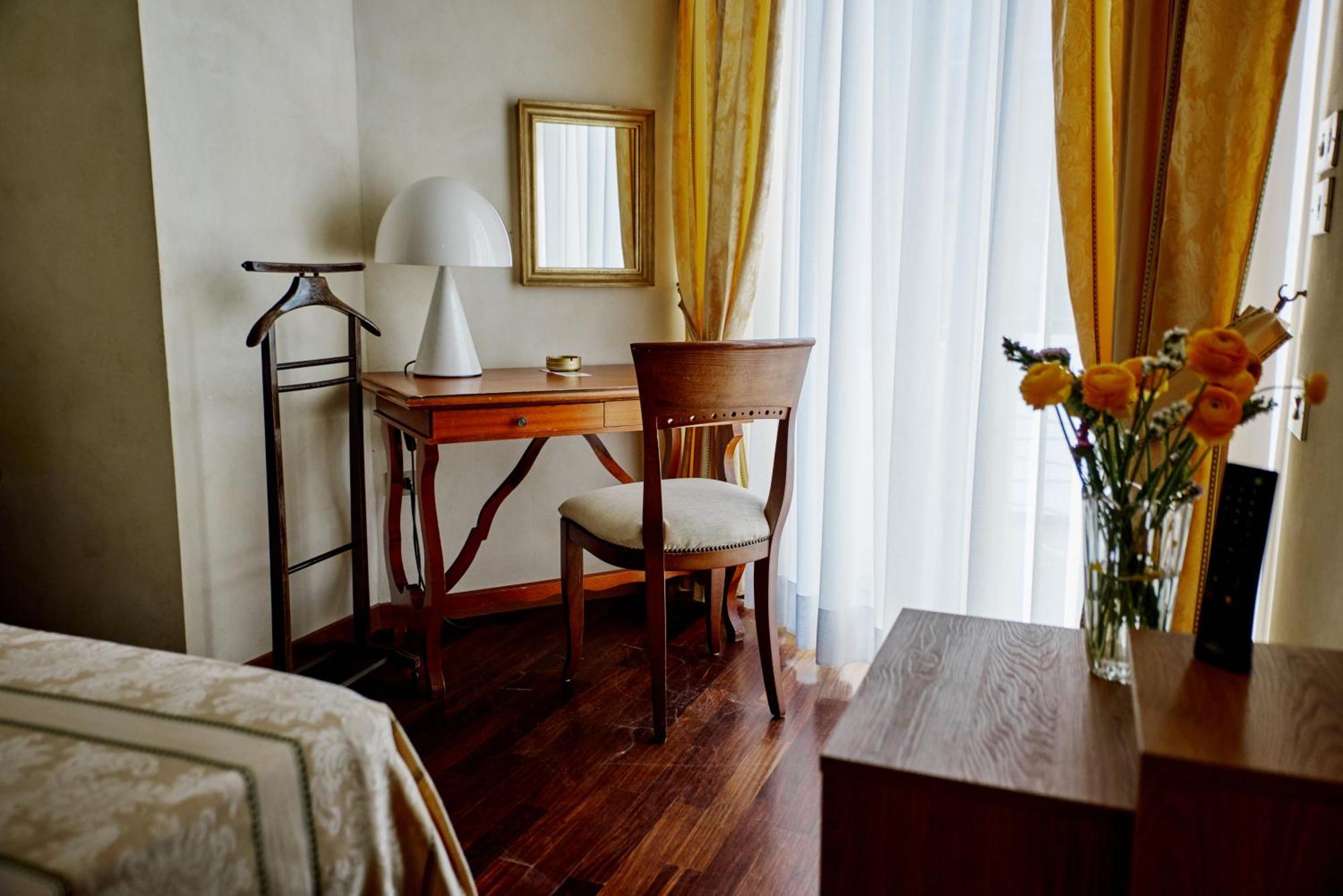 Hotel Negresco Cattolica Eksteriør billede